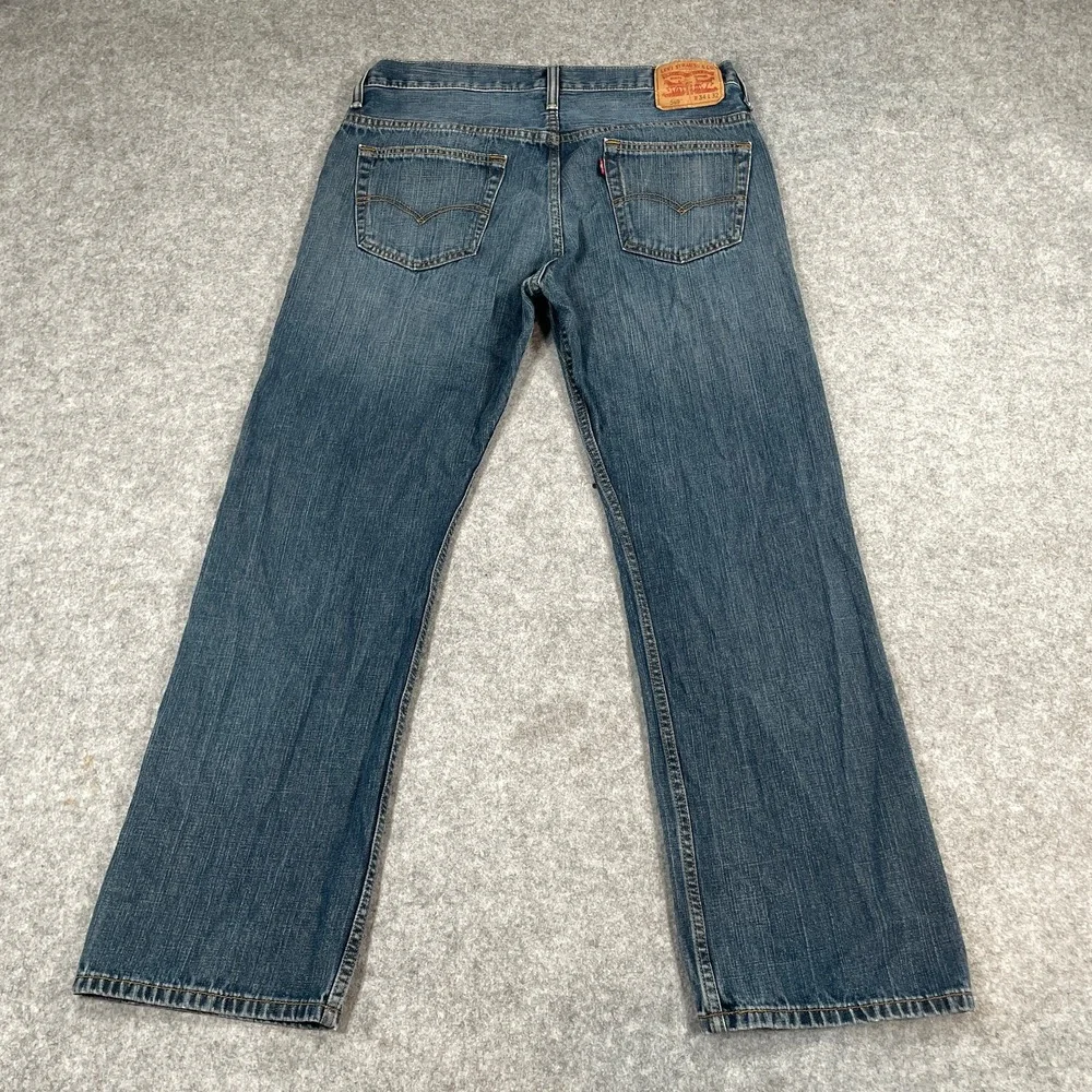 Levis measurements waist
